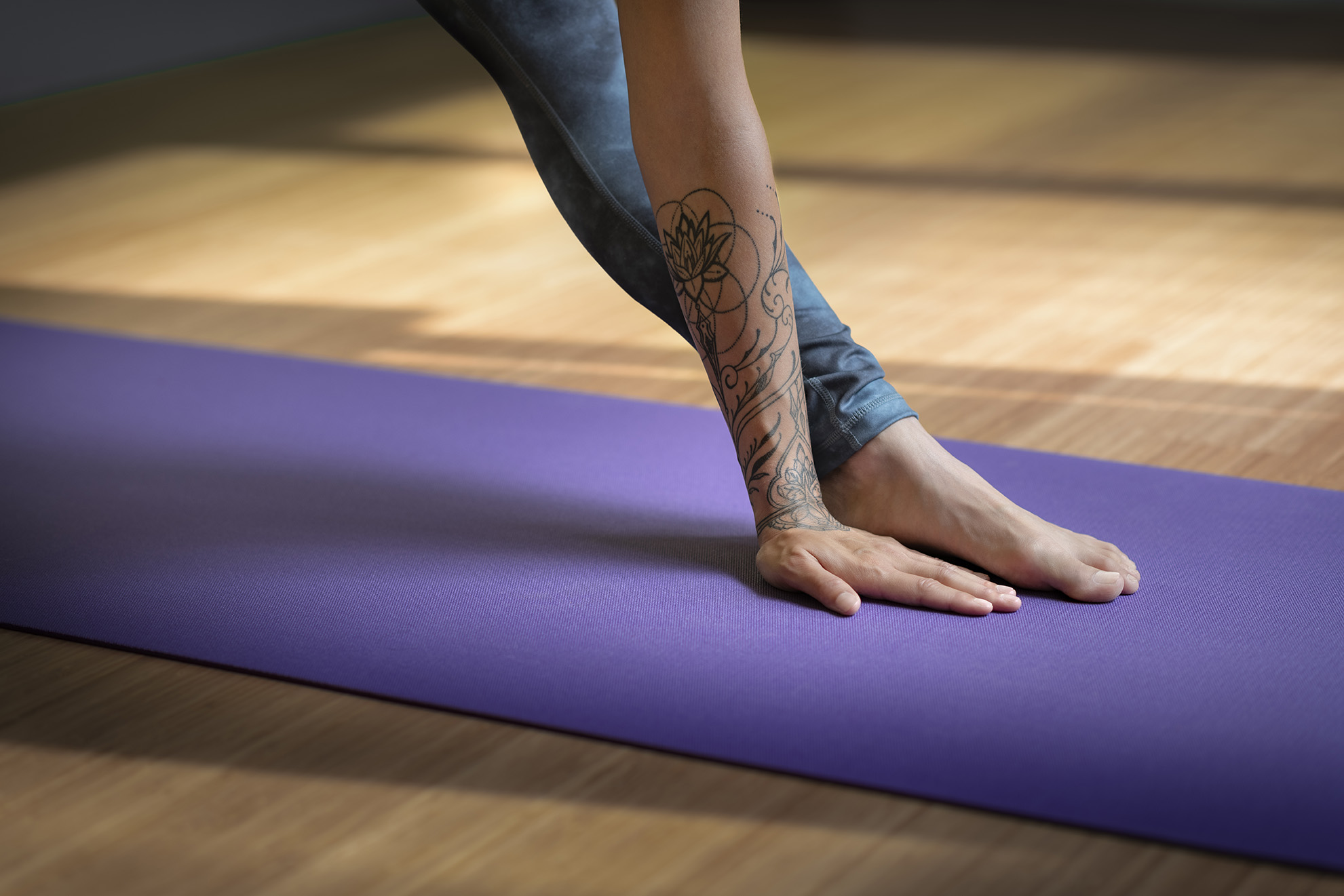 OEKO-TEX-zertifizierte Kurma-Yogamatten werden nach den derzeit höchsten Gesundheitssicherheitsstandards hergestellt.