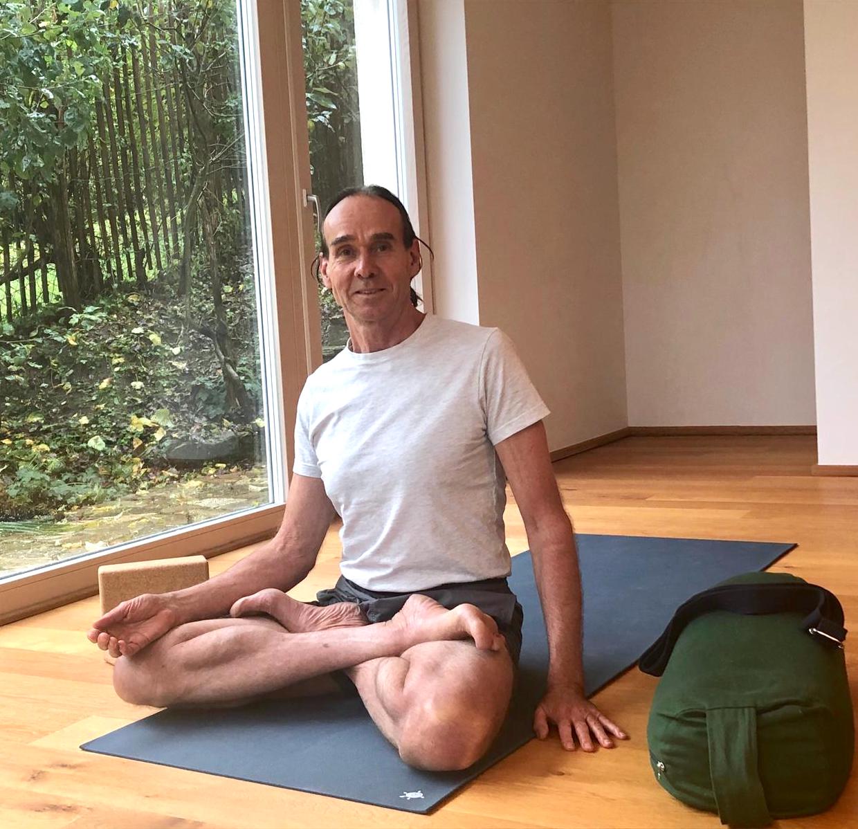 Kurma yoga founder Claus Grzesch