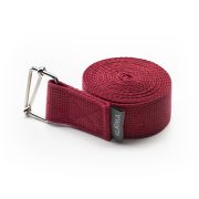 Kurma Evolve Yoga strap burgundy rolled